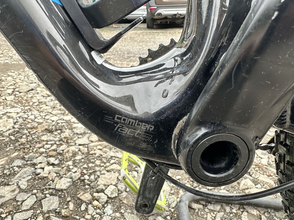 Specialized Camber Carbon M full suspension