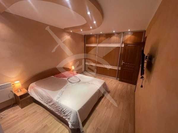 Продава се Тристаен апартамент в Бургас, Възраждане - 110 кв.м за 2364 €/кв.м - Снимка #5