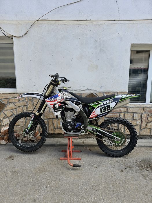 Продават се два мотора в перфектно състояние