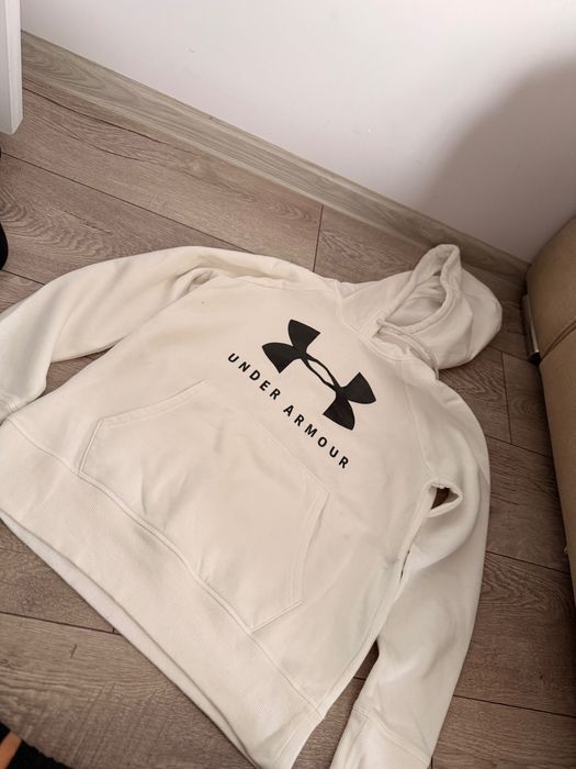 Дамски суитчер UnderArmour