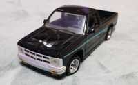 Macheta auto Chevrolet S10 Pick-Up, 1:24