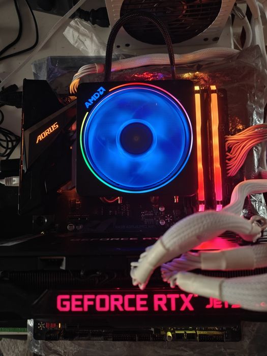 Ryzen 3600 + Gigabyte B450 Aorus pro wifi