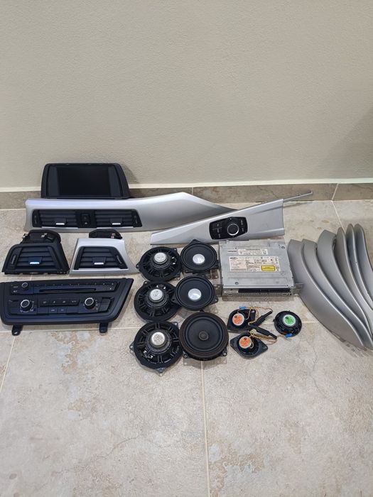Navigație BMW (display, unitate, boxe, control temperatura, controler)