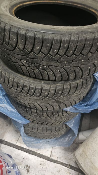 Продам зимние шипованные шины Triangle Winter 205/60R16 (4 шт.)