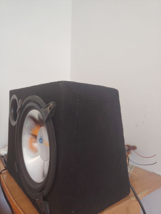 Subwoofer Dibeisi auto