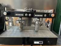 Espressor profesional cu doua grupuri automat