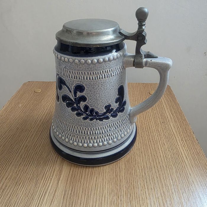 Halba de bere 0,5l cu capac