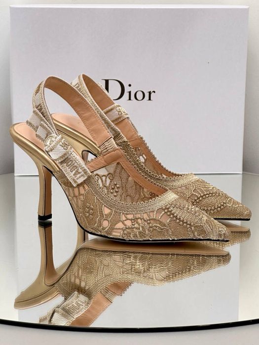 Pantofi-sandale Christian Dior colecția noua Piele naturală 100%