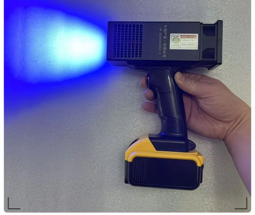 Ультрафиолетовый лампа для проверка шпаклевки