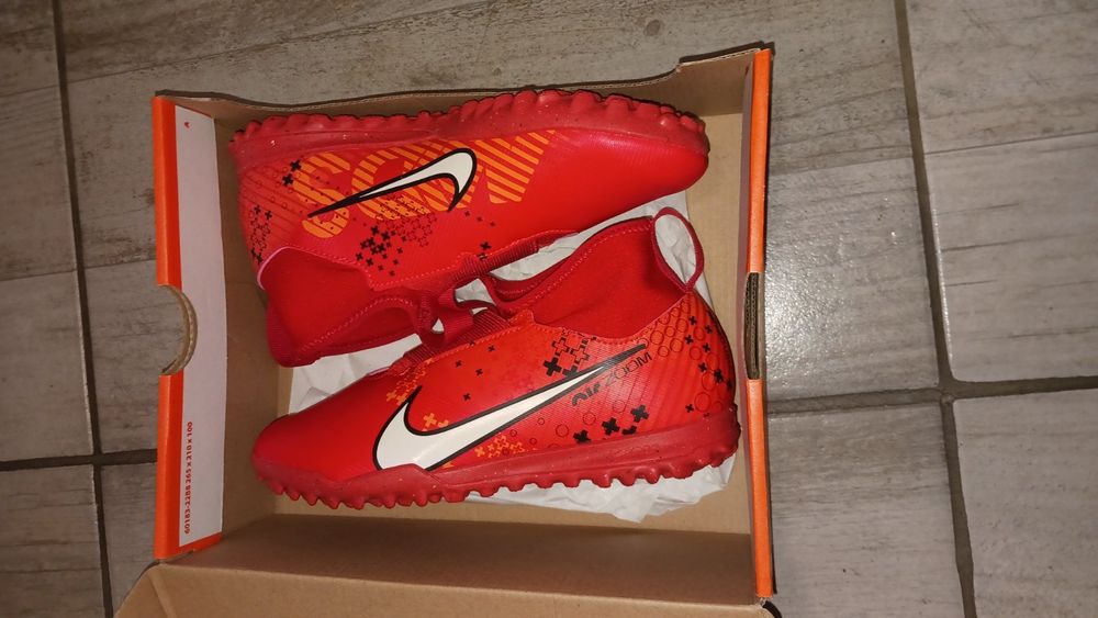 Детски стоножки nike CR7 чисто нови