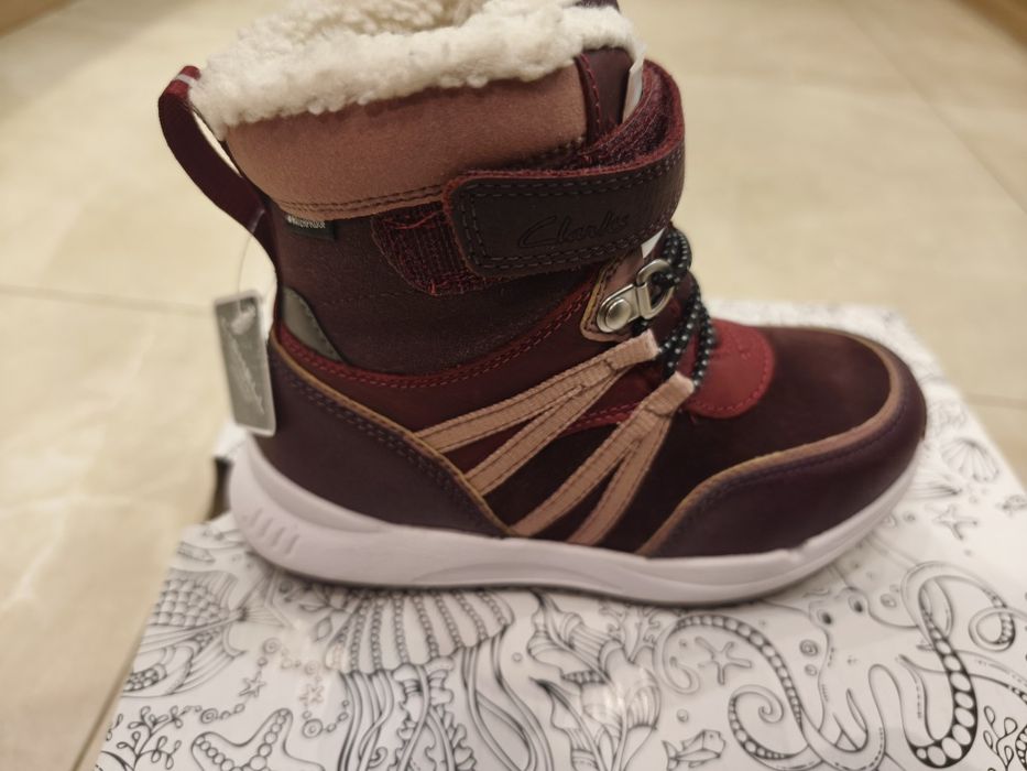 Нови детски ботуши за момиче Clarks, размер 28,5