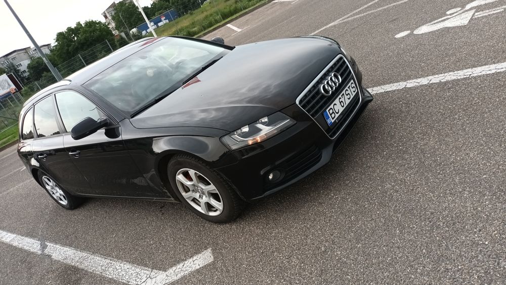 Vând Audi A4 din 2011