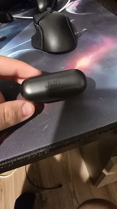 Casti Bluetooth folosite o luna