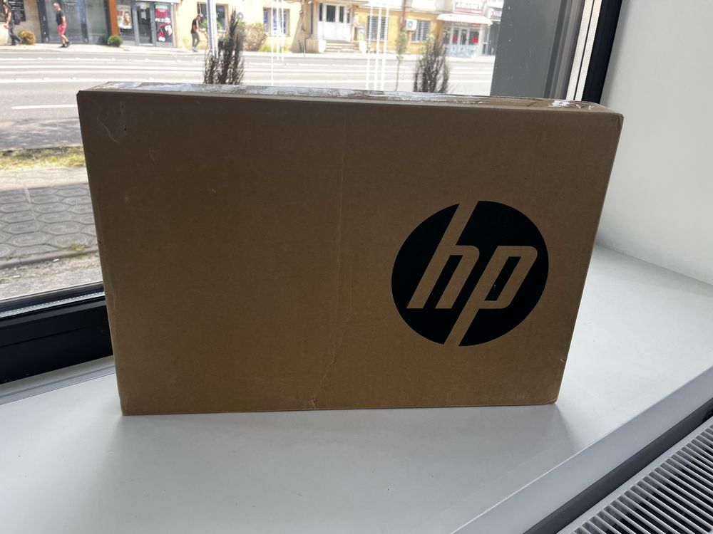 Hp 14-em0027nb amd ryzen 5 7520u ssd 512gb nou