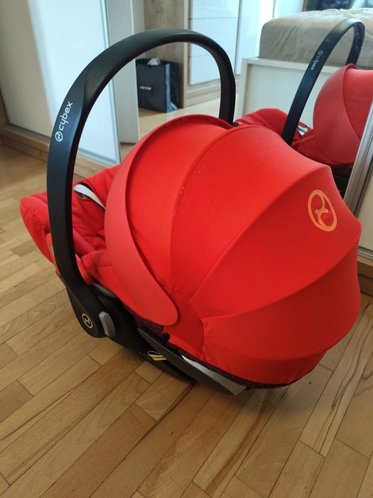 Cybex cloud  Z кош/стол за кола за бебе