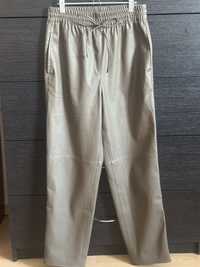 Продам красивые брюки экокожа брэнд Laim S размер