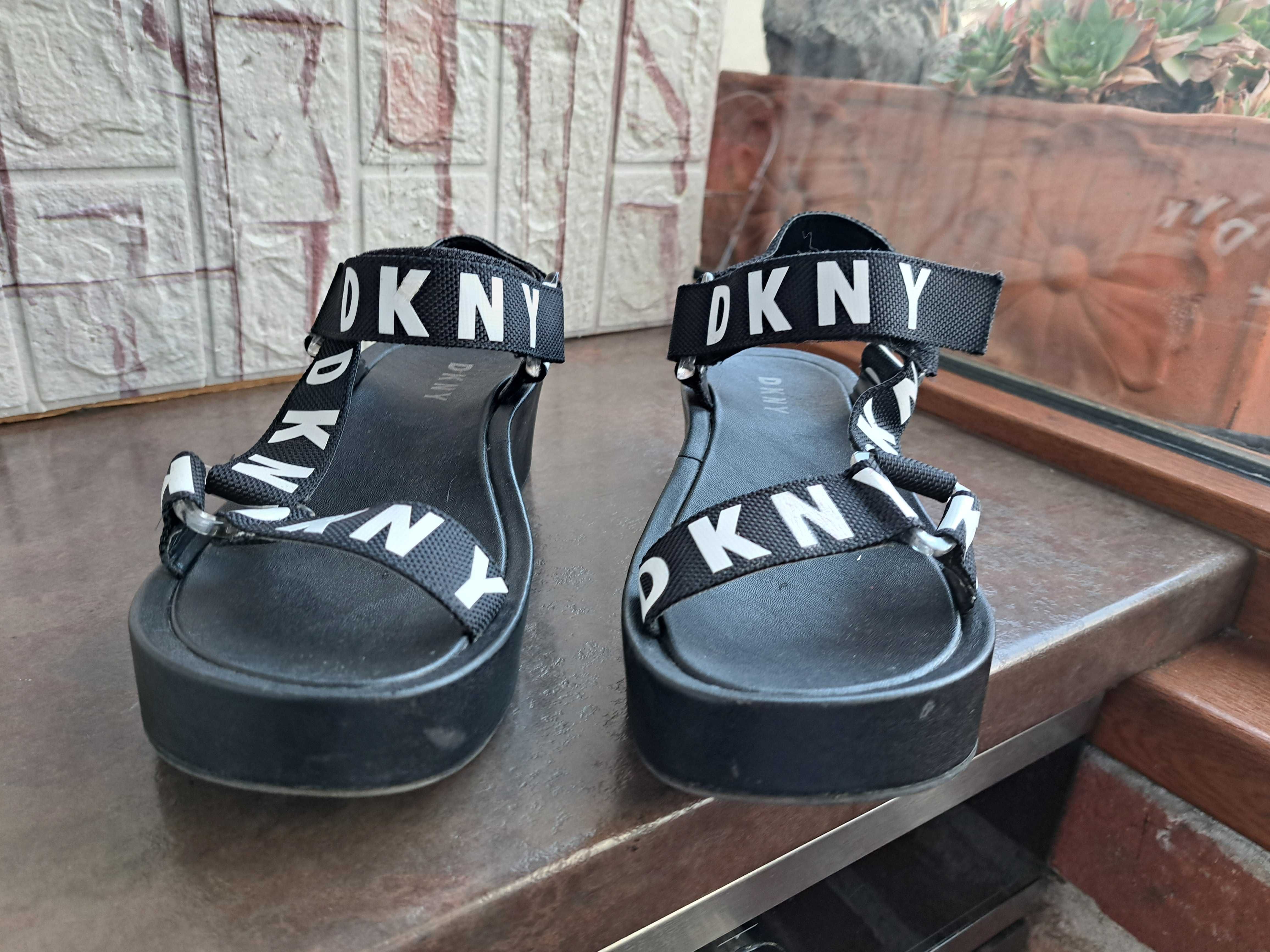 дамски сандали DKNY.летни обувки,отворени сандали на платформа ном. 38