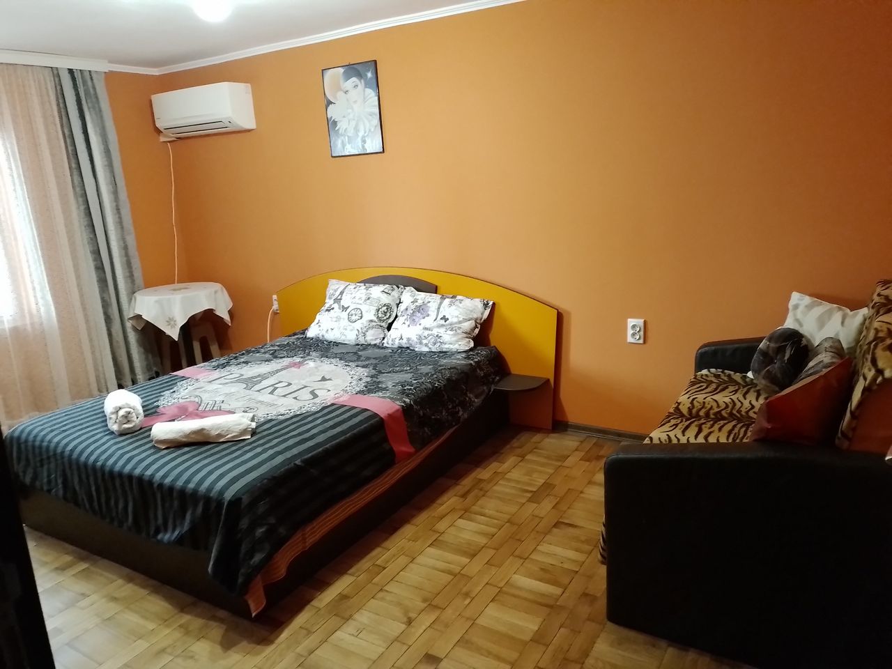 Дава се под наем Тристаен апартамент в Варна, Център - 70 кв.м за 510 € - Снимка #3