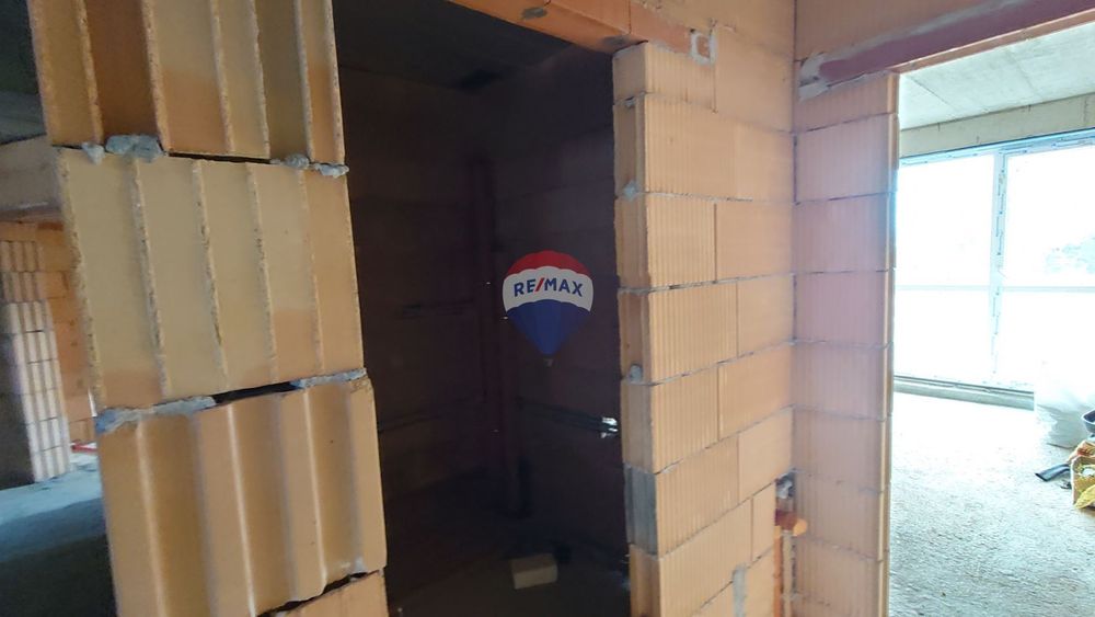 Продава се Едностаен апартамент в Варна, Виница - 30 кв.м за 1487 €/кв.м - Снимка #3