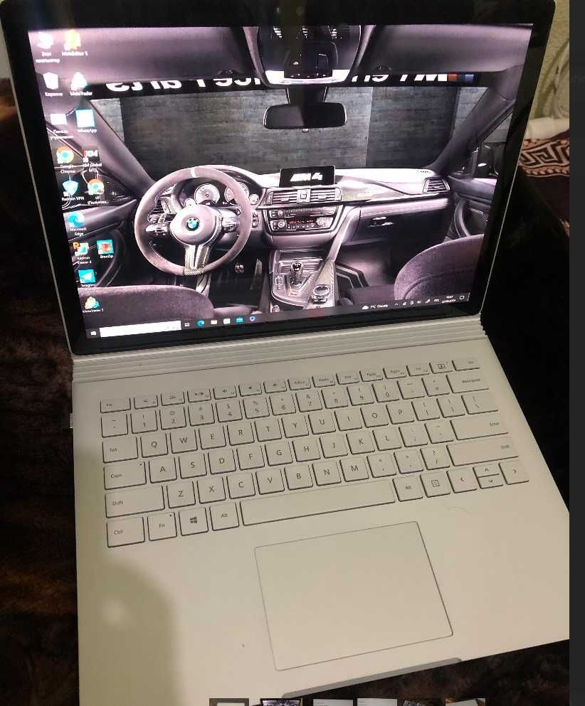 Microsoft Surface Book  13.5