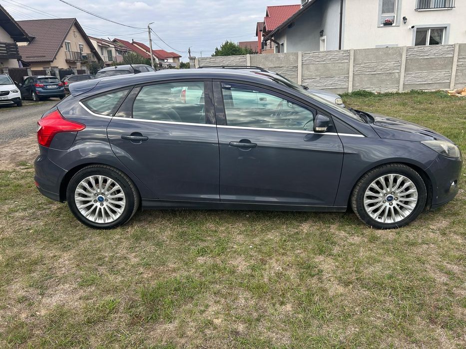 Vând Ford Focus an2011 16 tcdi  Titanium