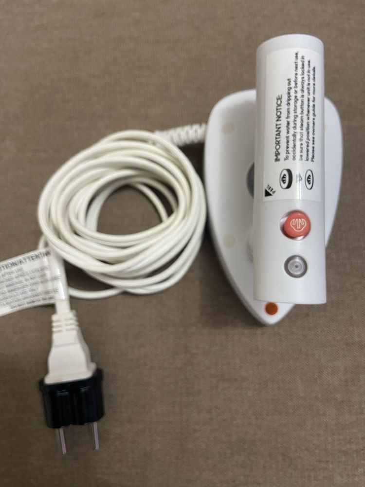 Fier calcat voiaj Sharper Image SI-755 fier calcat de voiaj ca nou