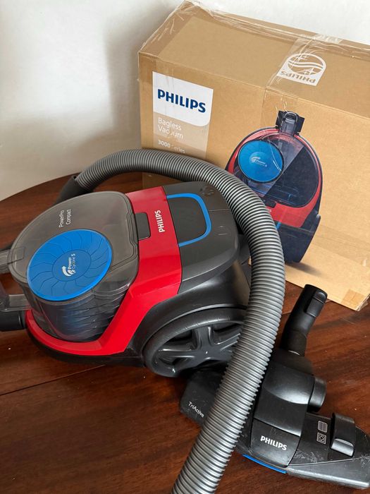 Прахосмукачка Philips Bagless 3000 Series