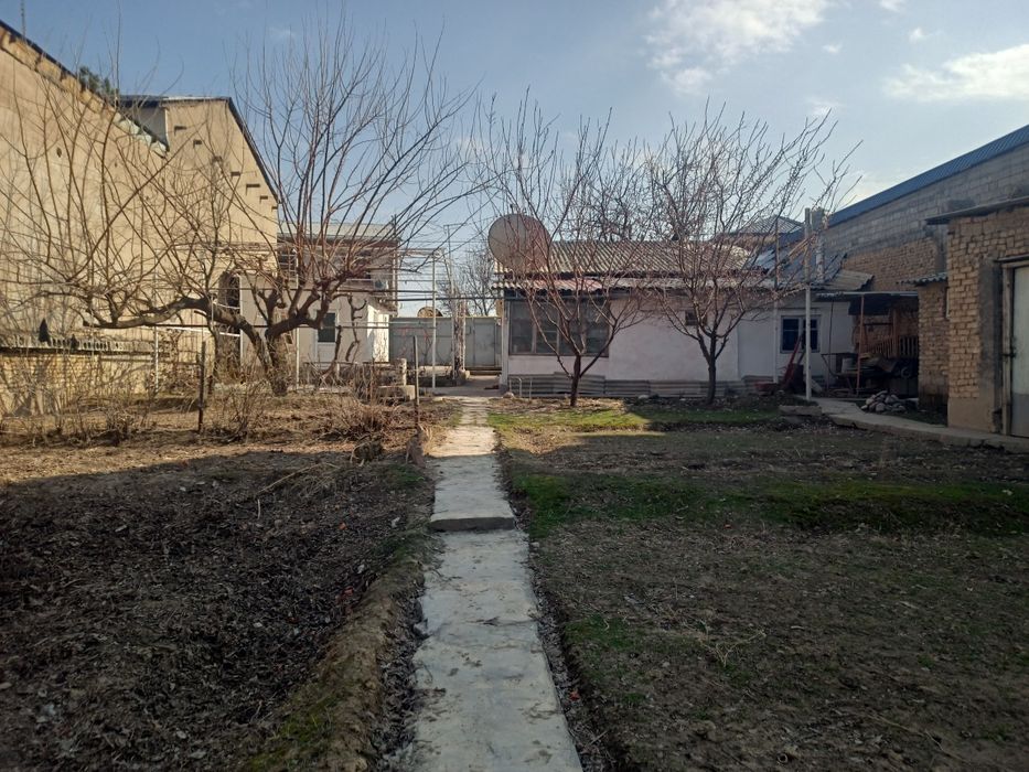 Продаётся 8 сотих участок за сотку 38000$