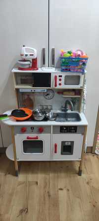 Детска кухня + оборудване