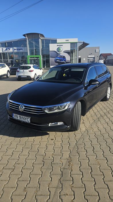 Vând Volkswagen Passat