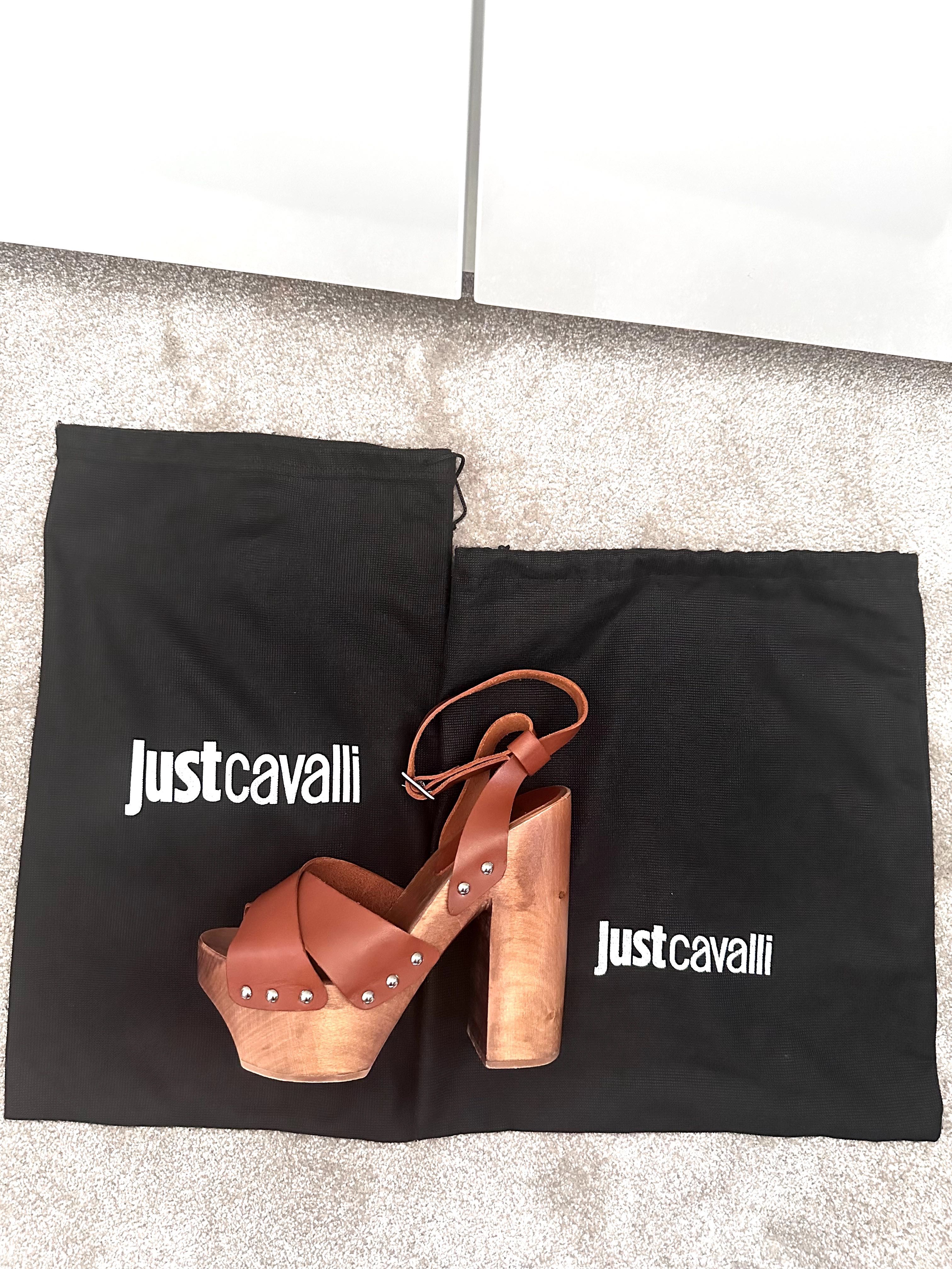 Обувки на висок ток Just Cavalli