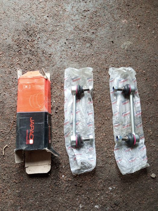 Стойки стабилизатора. Mitsubishi Canter