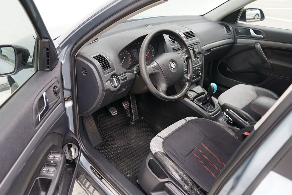 Vând Octavia 2 1.9 BKC