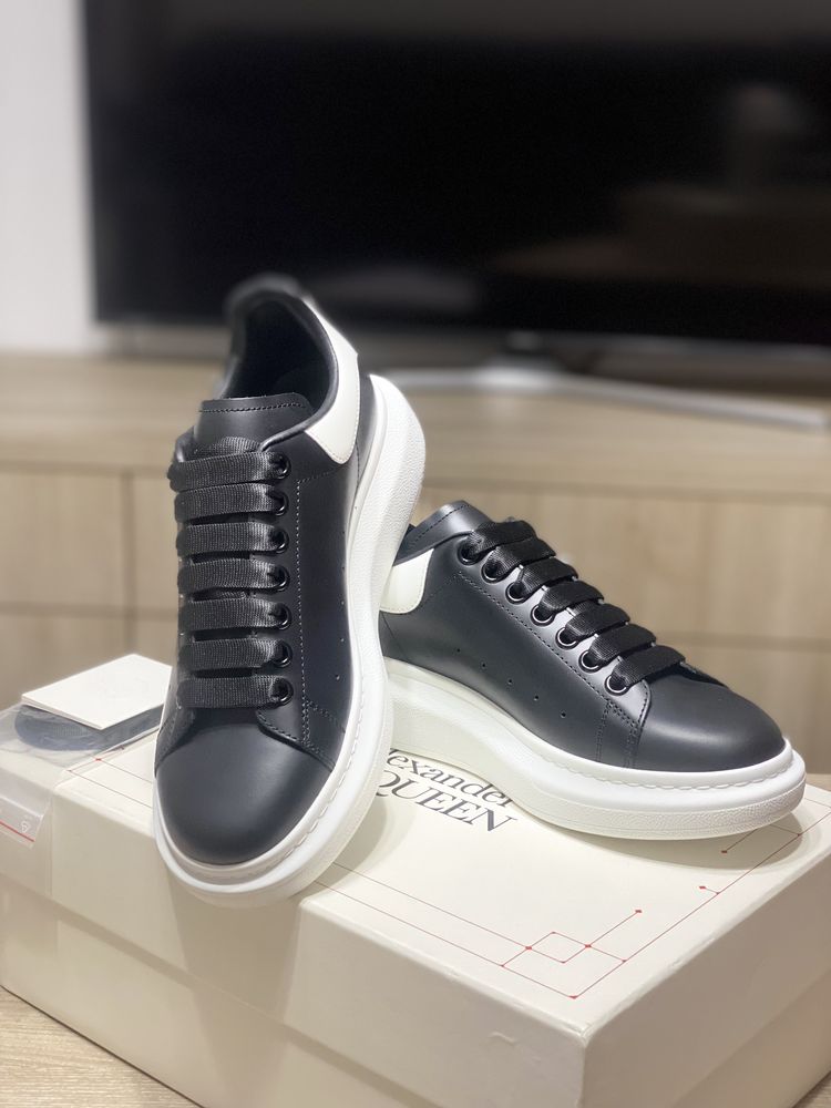 Adidas Alexander Mcqueen 42