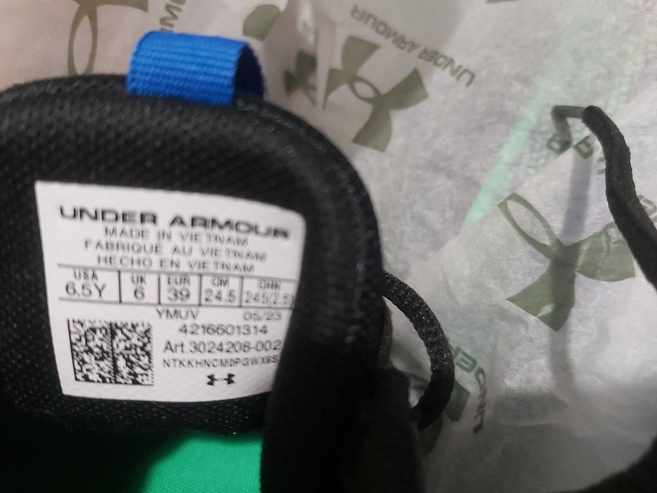 Under armou marimea 39