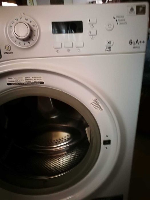 Masina de spalat ARISTON Hotpoint 6 kg - SH