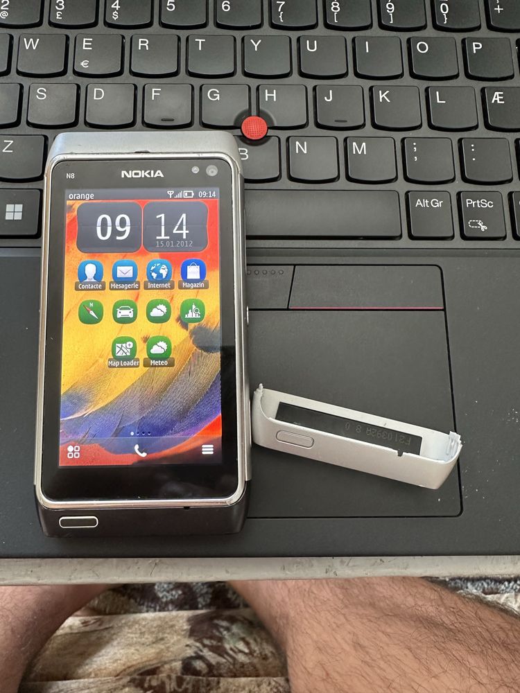 Nokia N8, liber retea