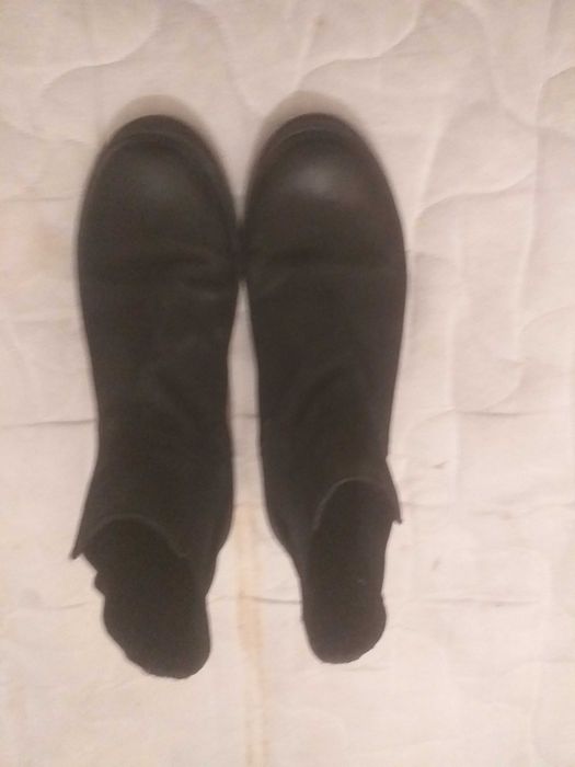 Vind ghete velur negru