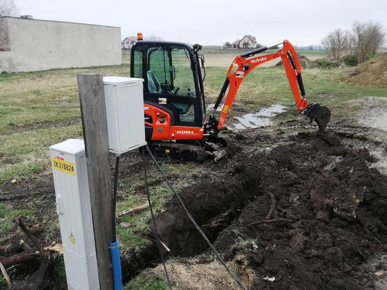 Instalator Apa si Canalizare Miniexcavator propriu Bucuresti Ilfov