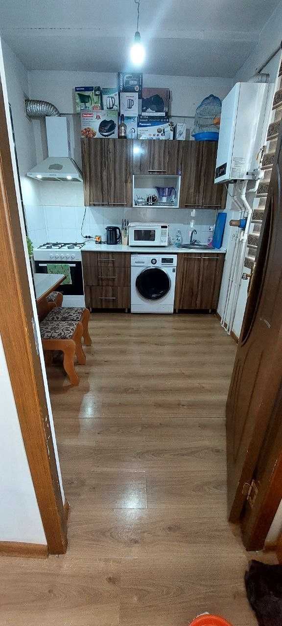 Продам 2х комнатную квартиру, Сергели 6а, 1 этаж.