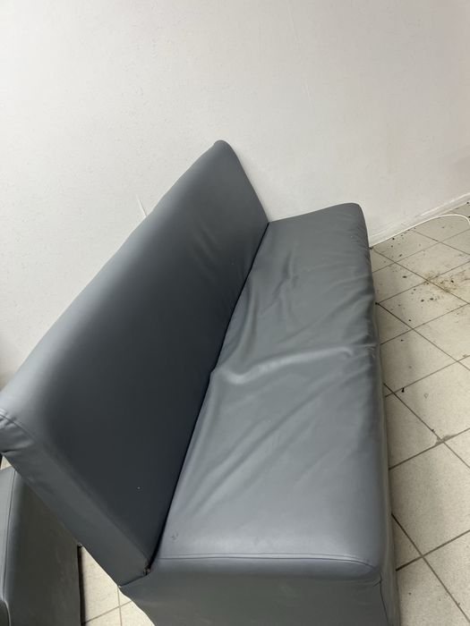Продаеться диван с хорошем сост