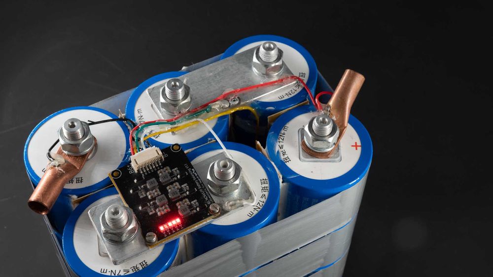 Литий-титанатный аккумулятор для автомобиля на 30 Ач