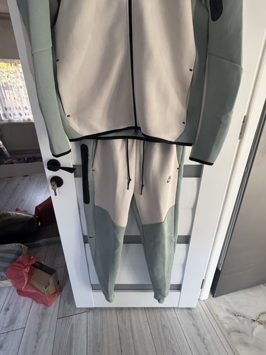 Trening nike tech marimea L