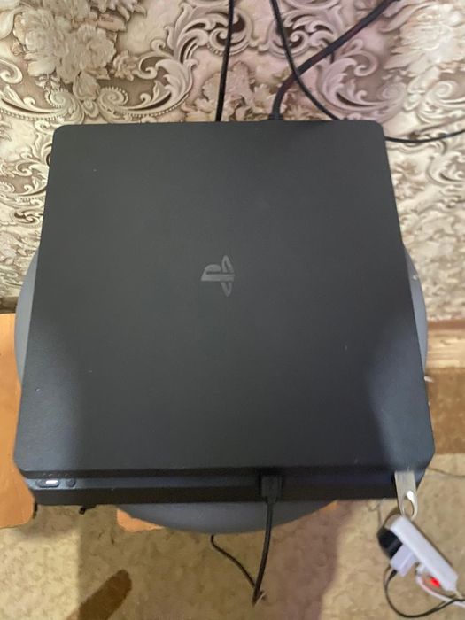 PlayStation 4 продам или обмен