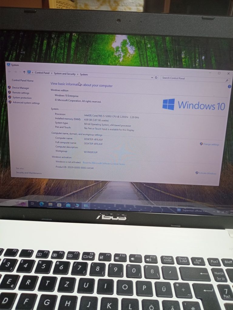 Vând schimb laptop asus