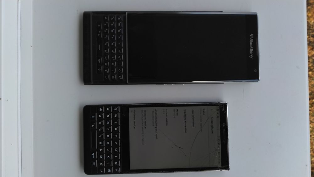 Blackberry Key2  si Blackberry Priv