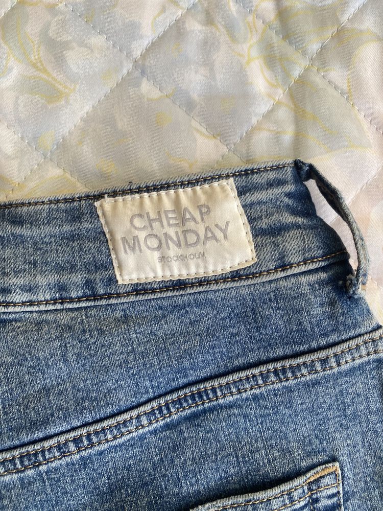 Дънки Bershka и Cheap Monday