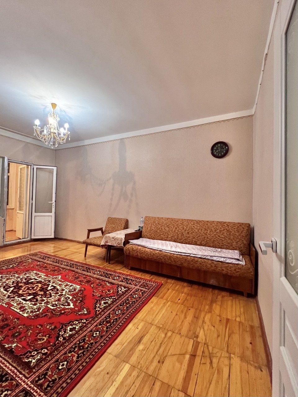 Без маклера. Ипотека. Кушбеги ориентир Аэропорт 2 комнатная 65м²