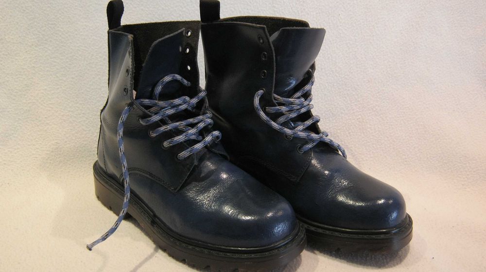 Ghete dama,piele,Nr 38 sau 23,5cm.Noi.