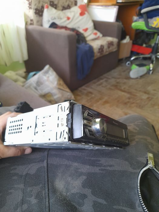 Vând sau schimb cu car play radio auto